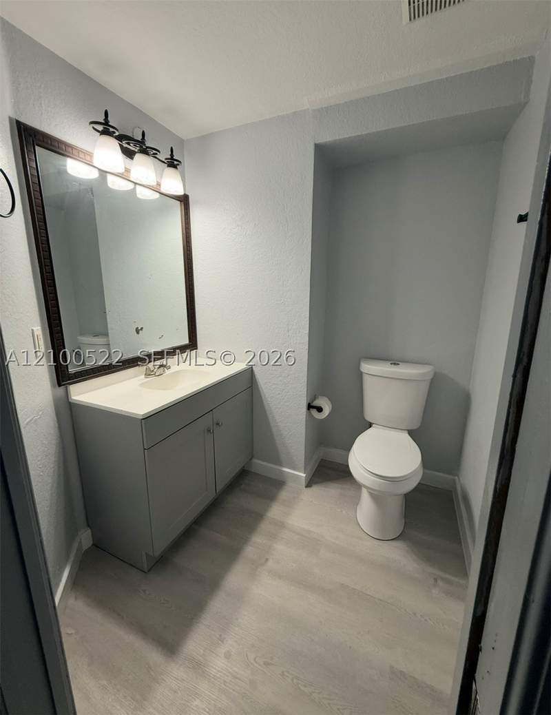 2 bedroom Condominium at 17800 NW 73rd Ave 205-21, Shoma Homes At Country Cl, Hialeah — photo 4