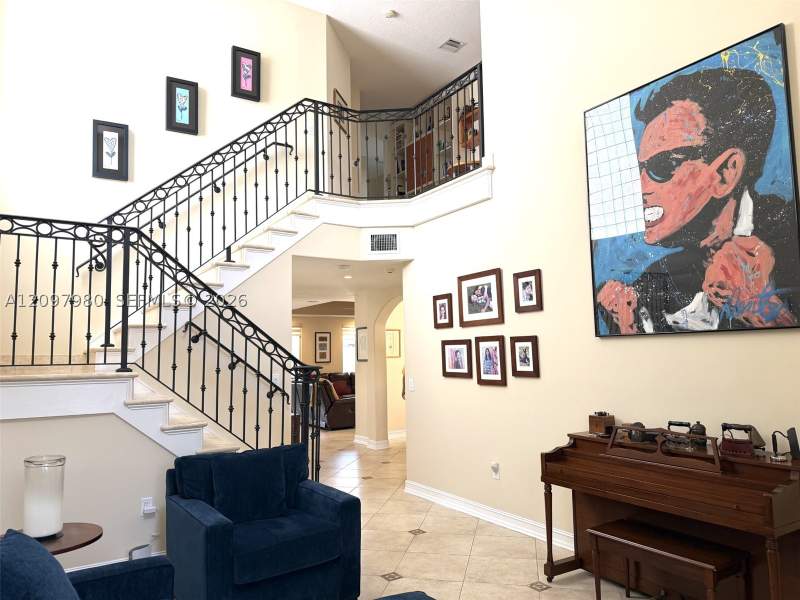 4 bedroom SingleFamilyResidence at 3191 NE 211th Ter, Aventura Lakes - Phase II, Aventura — photo 3