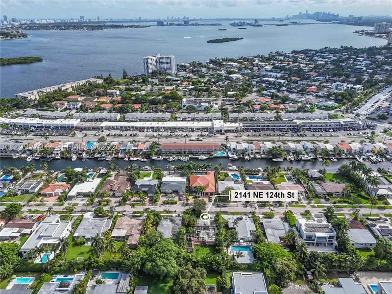 2 bedroom SingleFamilyResidence at 2141 NE 124th St, Aviation Country Club 1st, North Miami — photo 5