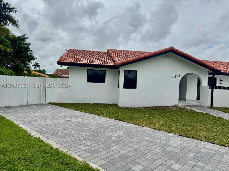 3 bedroom SingleFamilyResidence at 13354 SW 1st Ter, Univ Park East Sec 1, Miami — photo 3