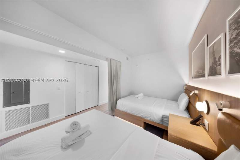 2 bedroom Condominium at 159 NE 6 St 1617, Gale Miami, Miami — photo 4