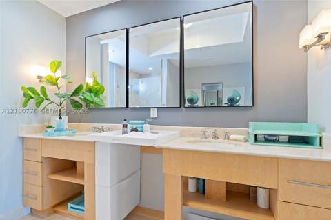 100 S Pointe Dr 506, Miami Beach FL - photo 15 of 27