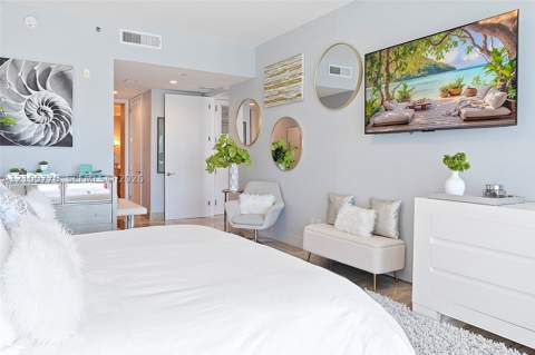100 S Pointe Dr 506, Miami Beach FL - photo 16 of 27
