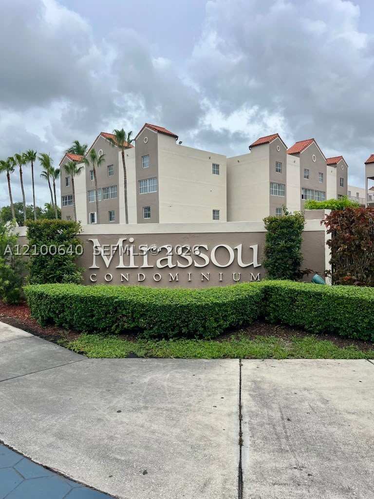 2 bedroom Condominium at 6115 NW 186th St 301, Mirassou Condo, Hialeah — photo 1