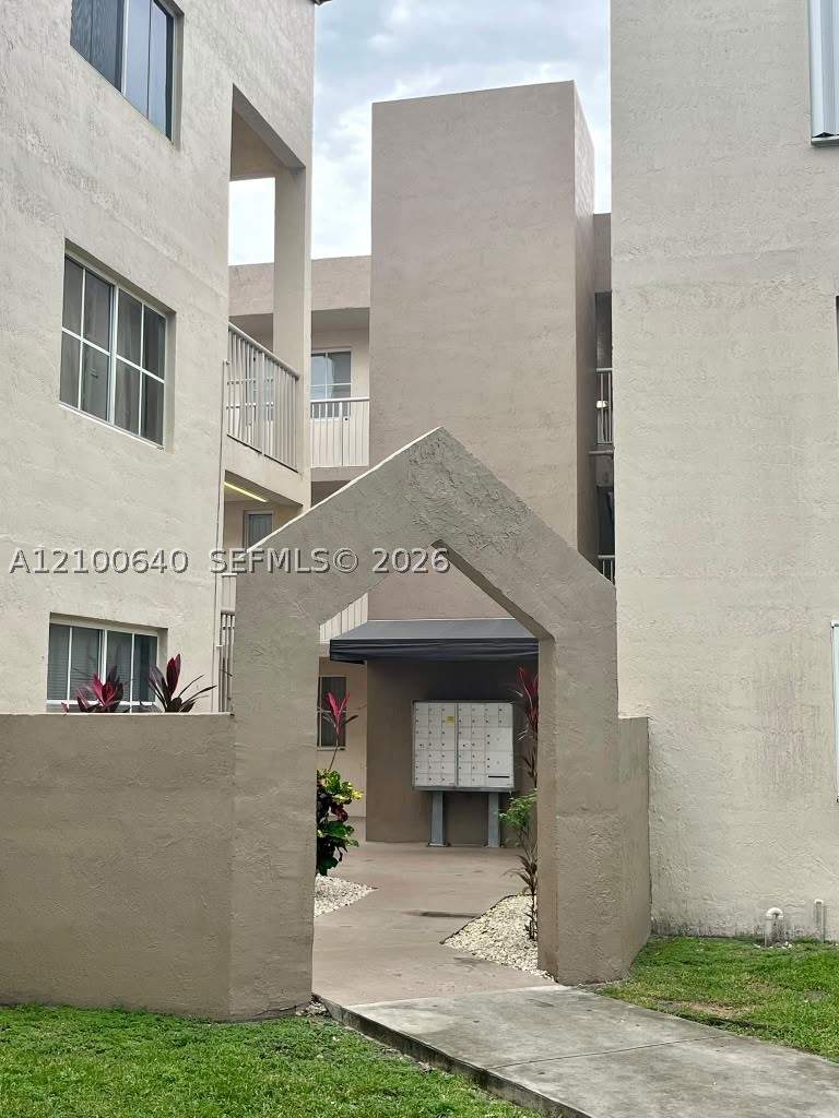 2 bedroom Condominium at 6115 NW 186th St 301, Mirassou Condo, Hialeah — photo 3