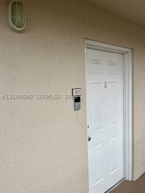 6115 NW 186th St 301, Hialeah FL - photo 8 of 23