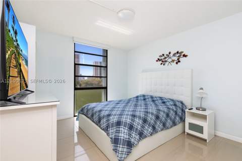 20400 W Country Club Dr 605, Aventura FL - photo 16 of 35