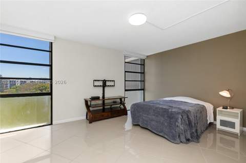 20400 W Country Club Dr 605, Aventura FL - photo 9 of 35