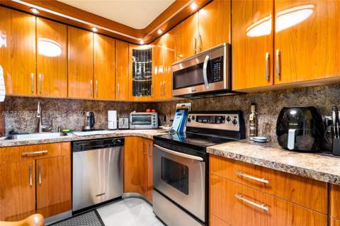 2801 NE 183rd St 1503W, Aventura FL - photo 11 of 38