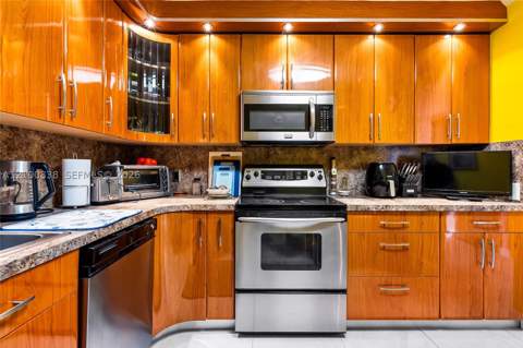 2801 NE 183rd St 1503W, Aventura FL - photo 9 of 38