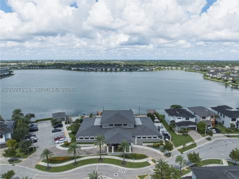 15965 NW 91st Ct 15965, Miami Lakes FL - photo 12 of 51