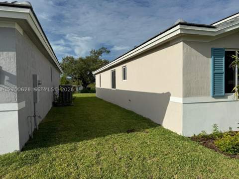 1828 NE 1st St, Homestead FL - photo 17 of 19