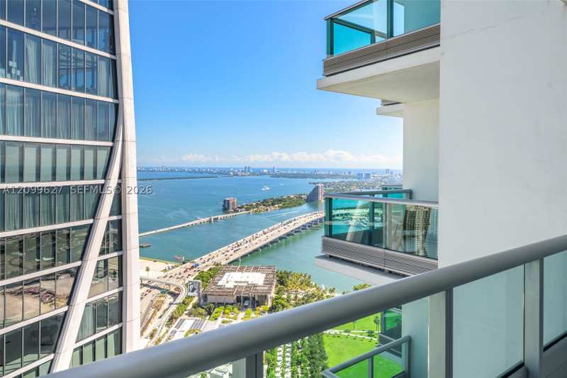 1 bedroom Condominium at 900 Biscayne Blvd 5310, 900 Biscayne Bay Condo, Miami — photo 1