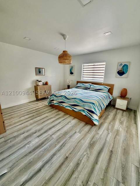 9975 NW 27th Ter, Doral FL - photo 10 of 14