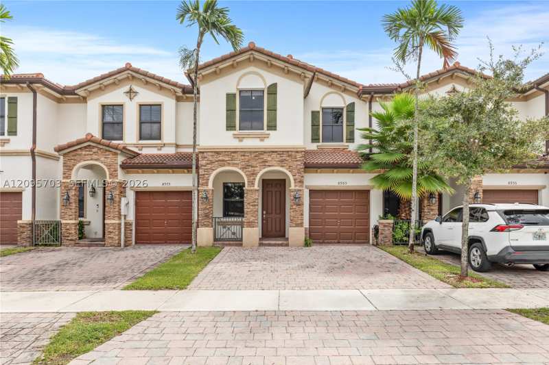 3 bedroom Townhouse at 8965 NW 98th Ave, Doral Breeze, Doral — photo 1