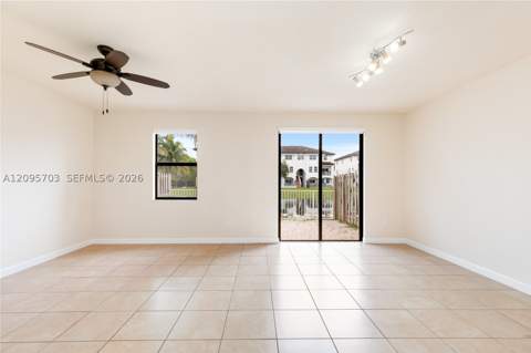8965 NW 98th Ave, Doral FL - photo 12 of 55