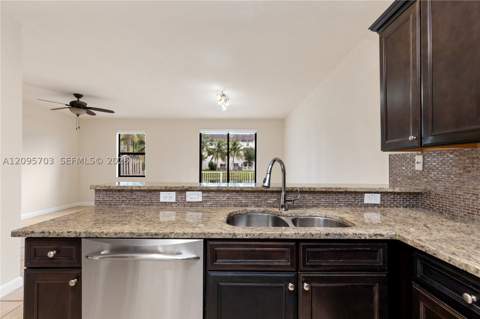 8965 NW 98th Ave, Doral FL - photo 8 of 55