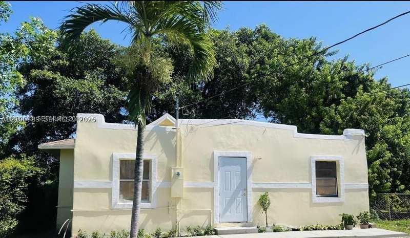 5 bedroom SingleFamilyResidence at 1137 NW 58th Ter, Gabel Sub No 4, Miami — photo 1