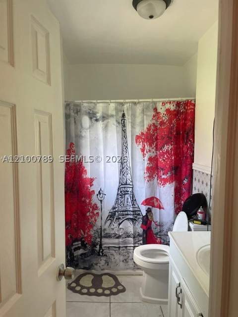 1137 NW 58th Ter, Miami FL - photo 6 of 8