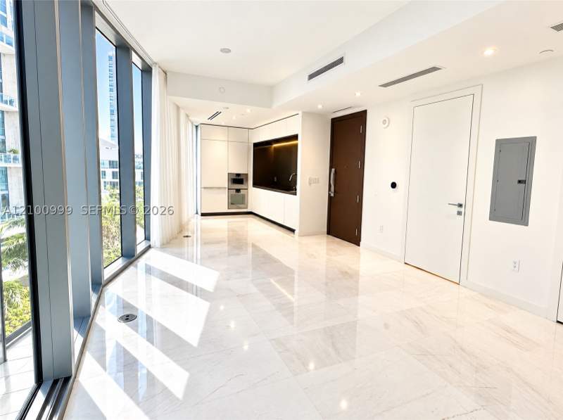 1 bedroom Condominium at 300 Biscayne Boulevard Way 506E, 300 Biscayne Blvd Way Cond, Miami — photo 4