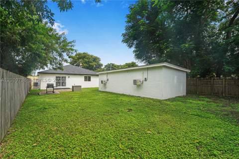 10170 W Fern St, Miami FL - photo 12 of 17