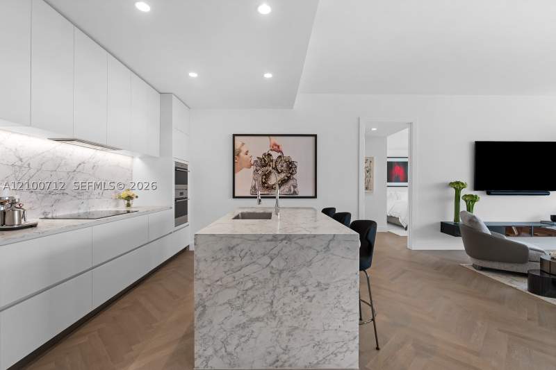 2 bedroom Condominium at 5775 Collins Ave 1005, Amd Pl Of 2nd Ocean Front, Miami Beach — photo 2