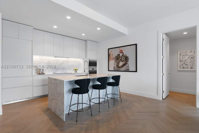 2 bedroom Condominium at 5775 Collins Ave 1005, Amd Pl Of 2nd Ocean Front, Miami Beach — photo 3
