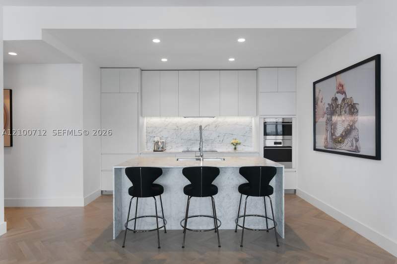 2 bedroom Condominium at 5775 Collins Ave 1005, Amd Pl Of 2nd Ocean Front, Miami Beach — photo 4
