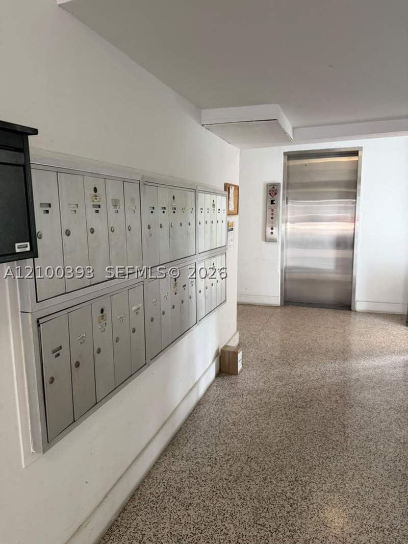 1 bedroom Condominium at 1400 Lincoln Rd 301, Lincoln Plaza Condo, Miami Beach — photo 4