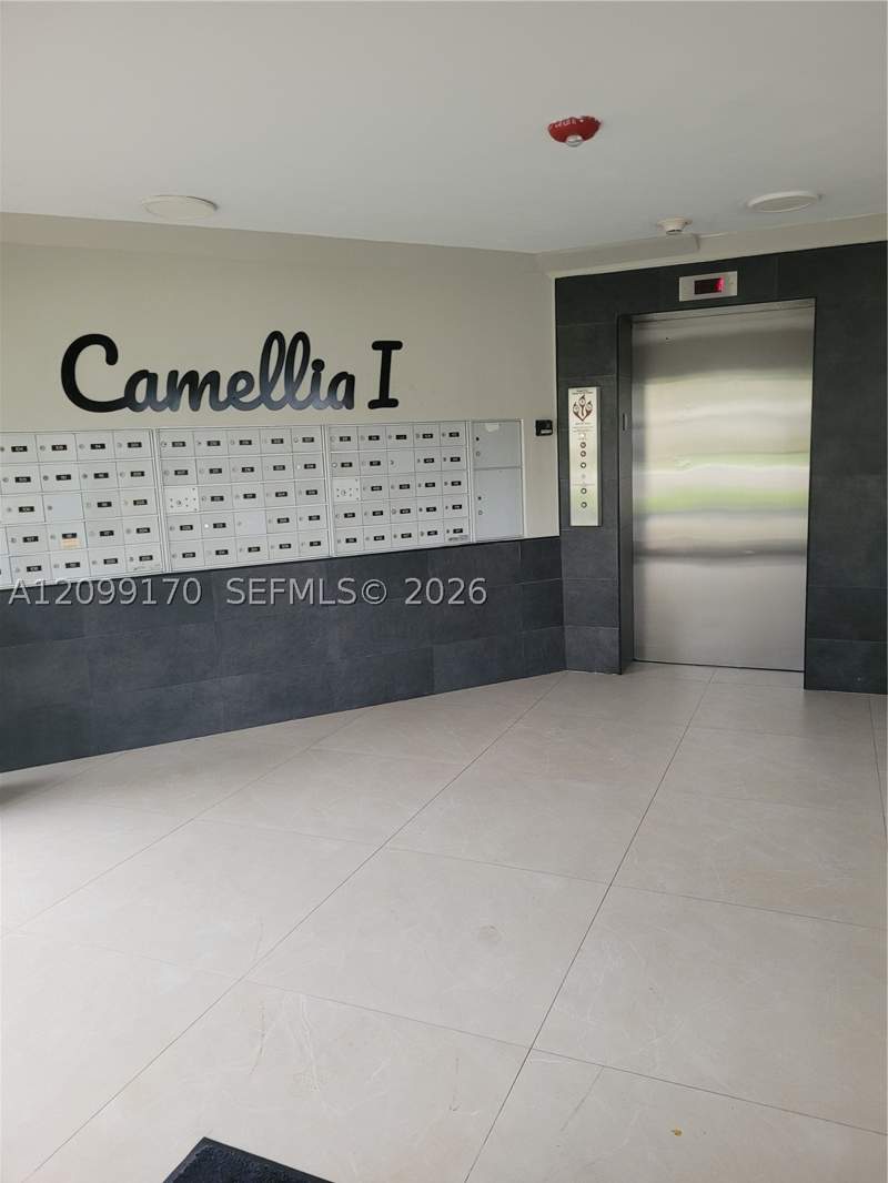 2 bedroom Condominium at 1770 NE 191st St 615-1, Jade Winds Group -, Miami — photo 2