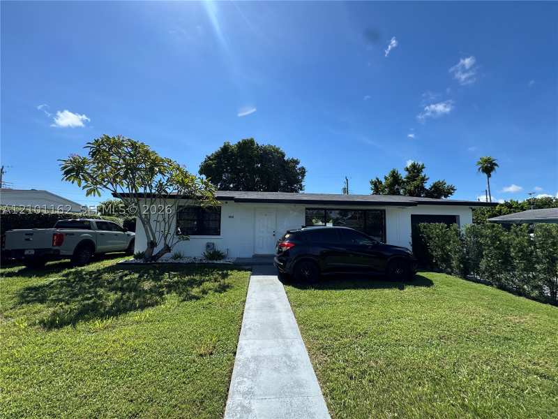 3 bedroom SingleFamilyResidence at 9840 SW 166th St, Fairway Park Sec 2, Miami — photo 1