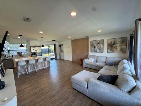 9840 SW 166th St, Miami FL - photo 6 of 29
