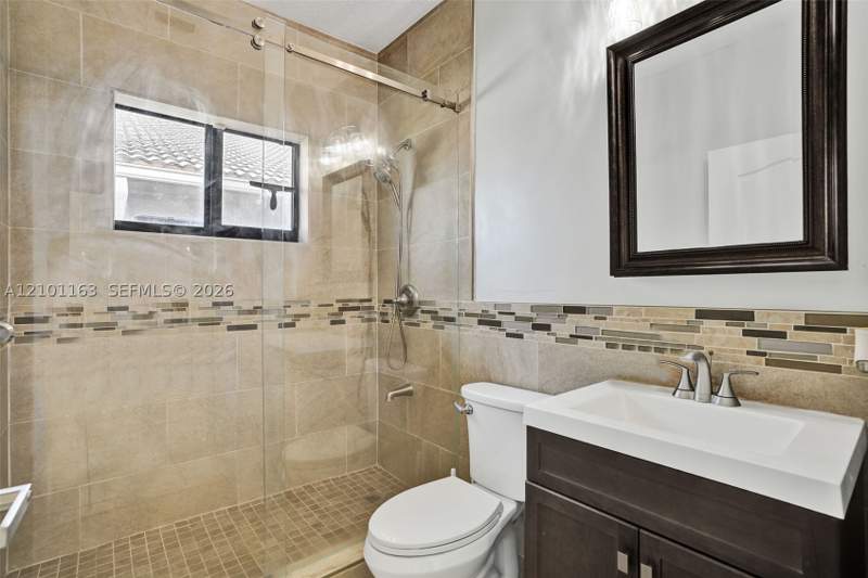 3 bedroom SingleFamilyResidence at 8741 NW 141st Ter, Avalon Estates, Miami Lakes — photo 5