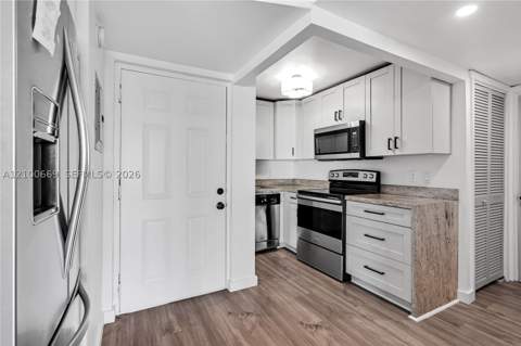 899 West Ave 7A, Miami Beach FL - photo 9 of 27