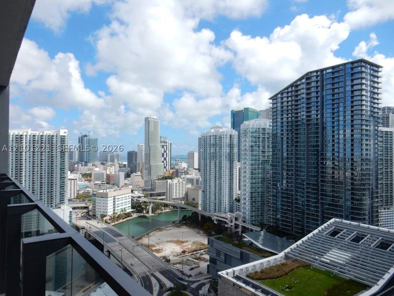 2 bedroom Condominium at 88 SW 7th St 2703, Rise Condo, Miami — photo 3