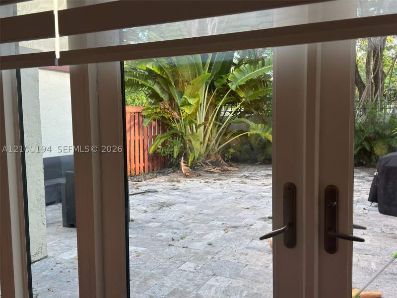2 bedroom Condominium at 323 Ives Dairy Rd 323-08, Condo B At Mediterranea P, Miami — photo 4