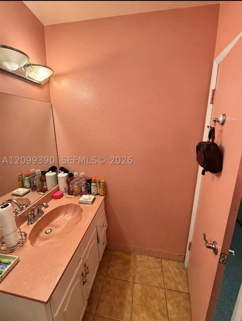 3 bedroom SingleFamilyResidence at 3271 NW 182nd St, Bankers Sub #1, Miami Gardens — photo 5