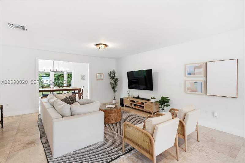 3 bedroom SingleFamilyResidence at 3311 SW 64 ave, Coral Villas Rev, Miami — photo 4