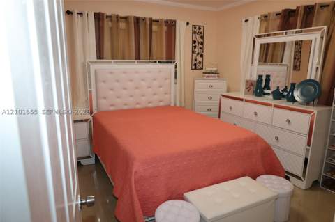 1290 NW 15th St, Homestead FL - photo 9 of 17