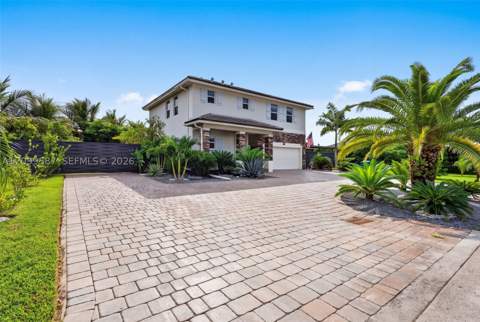 19815 SW 132nd Ct, Miami FL - photo 7 of 44
