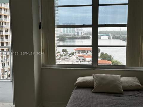 301 174th St 1105, Sunny Isles Beach FL - photo 10 of 25