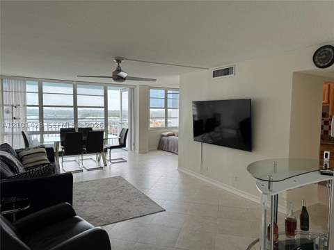 301 174th St 1105, Sunny Isles Beach FL - photo 6 of 25