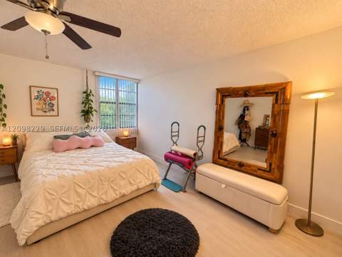 3101 N Country Club Dr 301, Aventura FL - photo 10 of 21