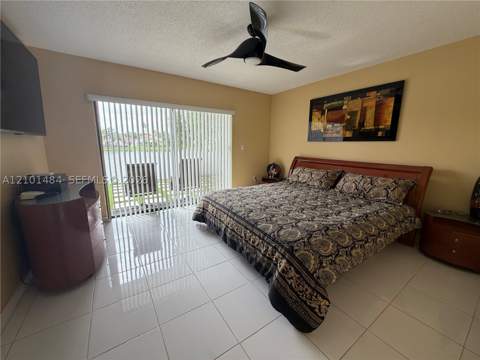 17819 NW 66th Ct Cir, Hialeah FL - photo 11 of 33
