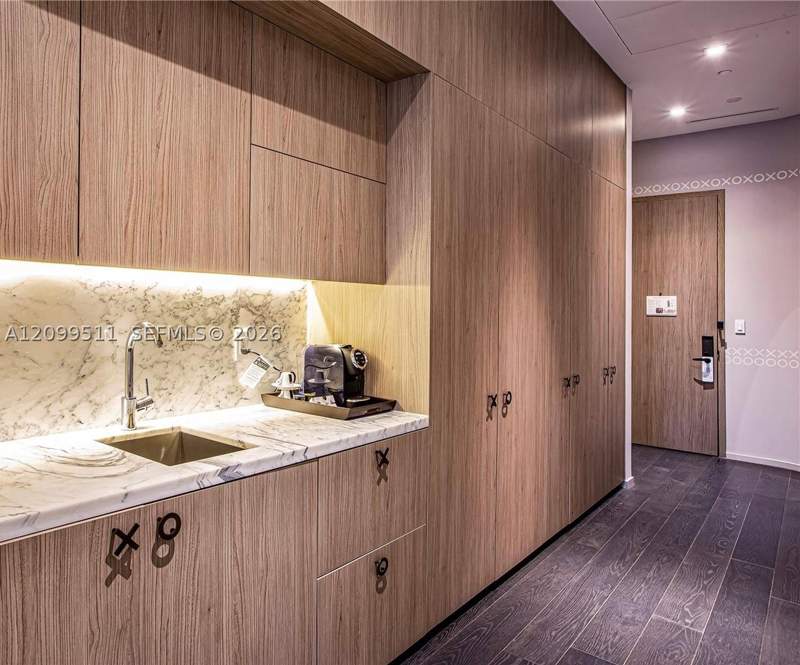 0 bedroom Condominium at 801 S Miami Ave 704, 801 Sma Designer Suites C, Miami — photo 4