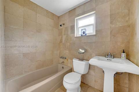 2048 NE 180th St, North Miami Beach FL - photo 12 of 41