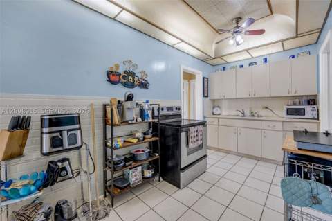 2048 NE 180th St, North Miami Beach FL - photo 8 of 41
