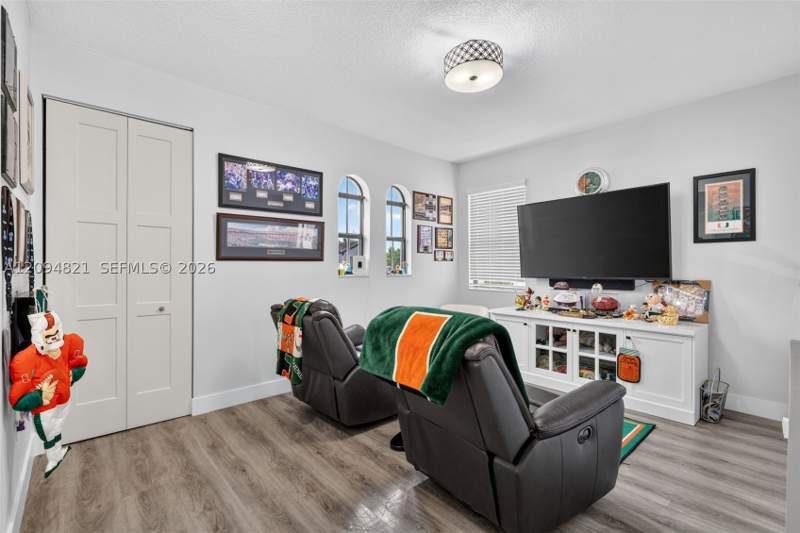 4 bedroom SingleFamilyResidence at 3226 W 97th St, Bonterra, Hialeah — photo 5