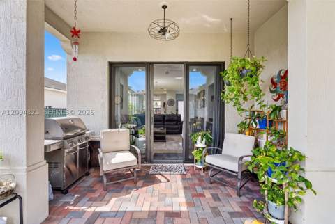 3226 W 97th St, Hialeah FL - photo 6 of 34
