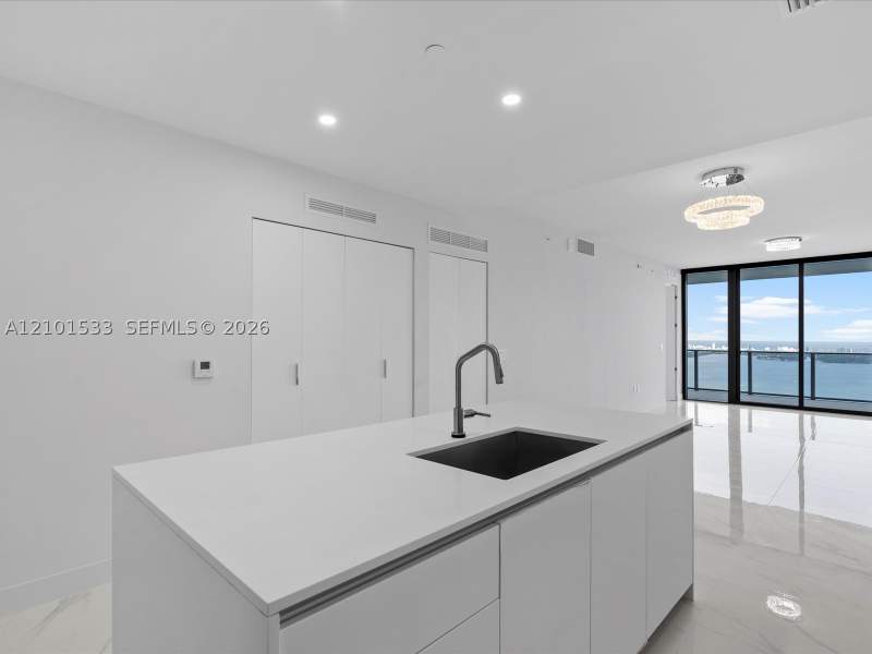 2 bedroom Condominium at 700 NE 24 Street 4906, Aria Reserve Miami, Miami — photo 2